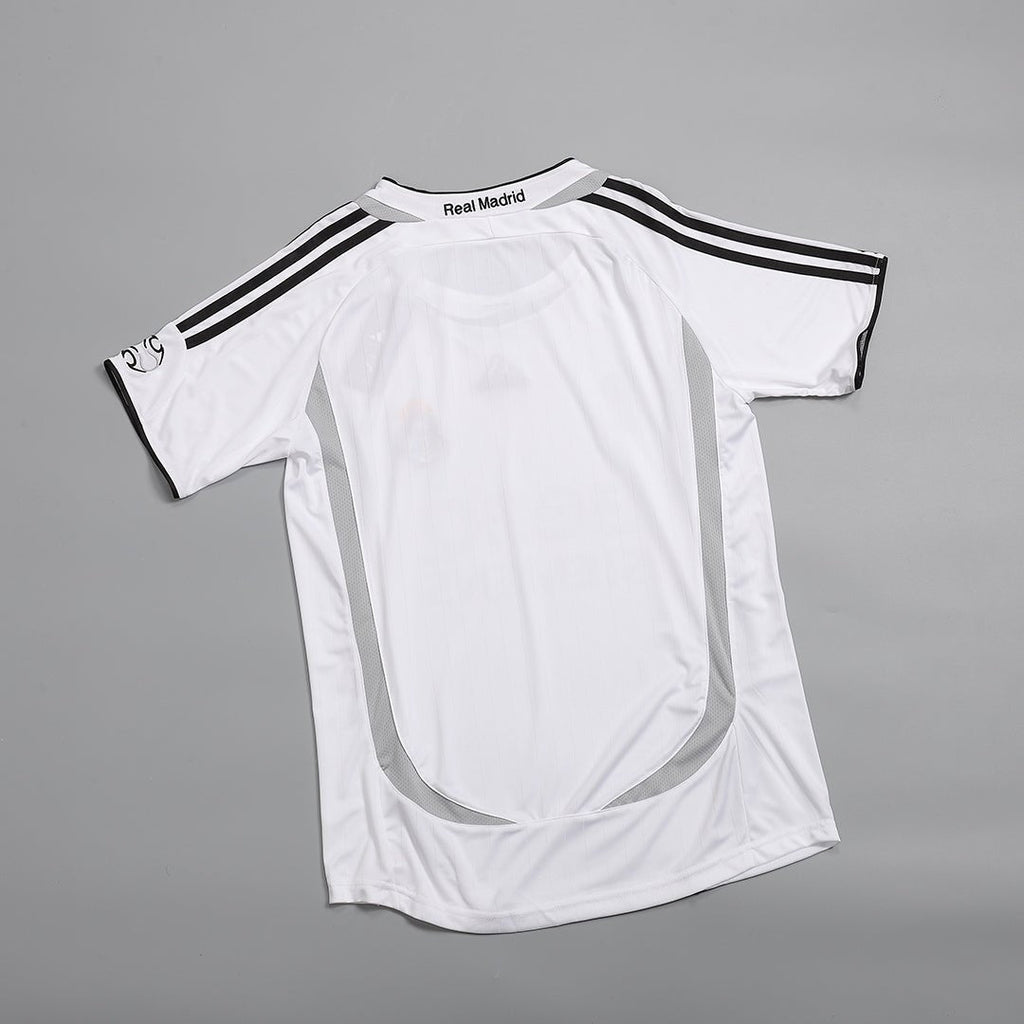 Retro Real Madrid Home Jersey 2006/07