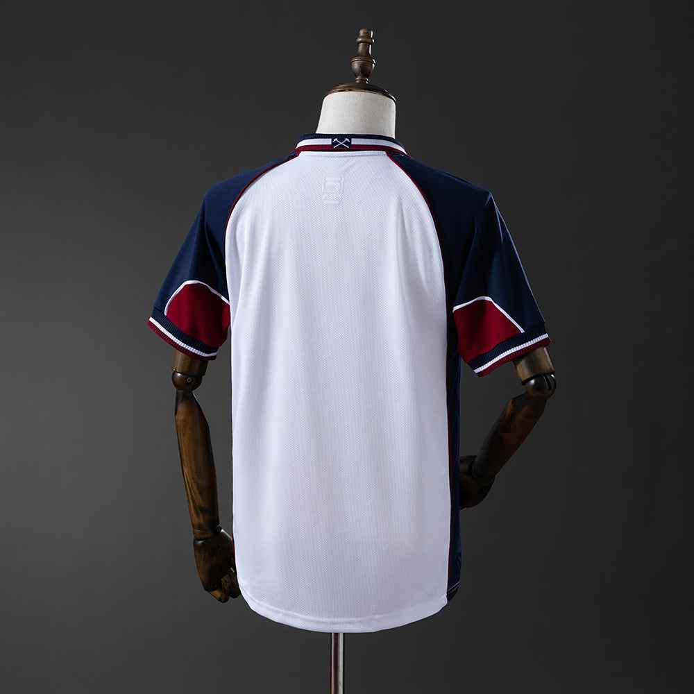 Westham United Away 1999/01