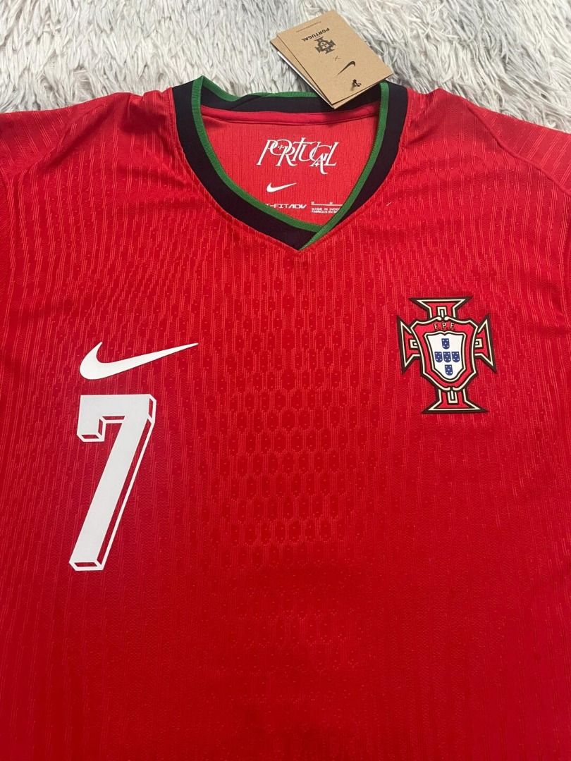 Portugal Home + Ronaldo 7 PLAYER VERSION