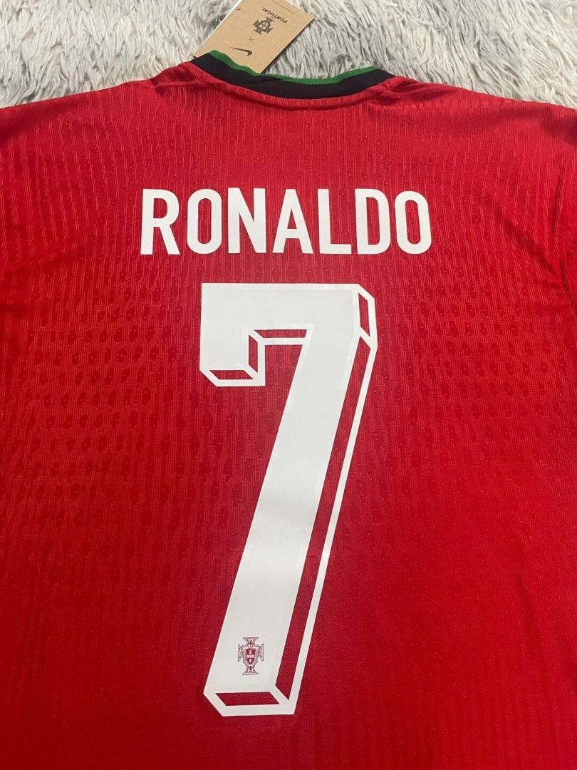 Portugal Home + Ronaldo 7 PLAYER VERSION