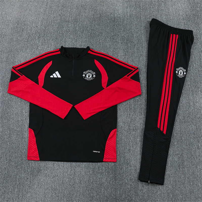 Manchester United Tracksuit 2026/27