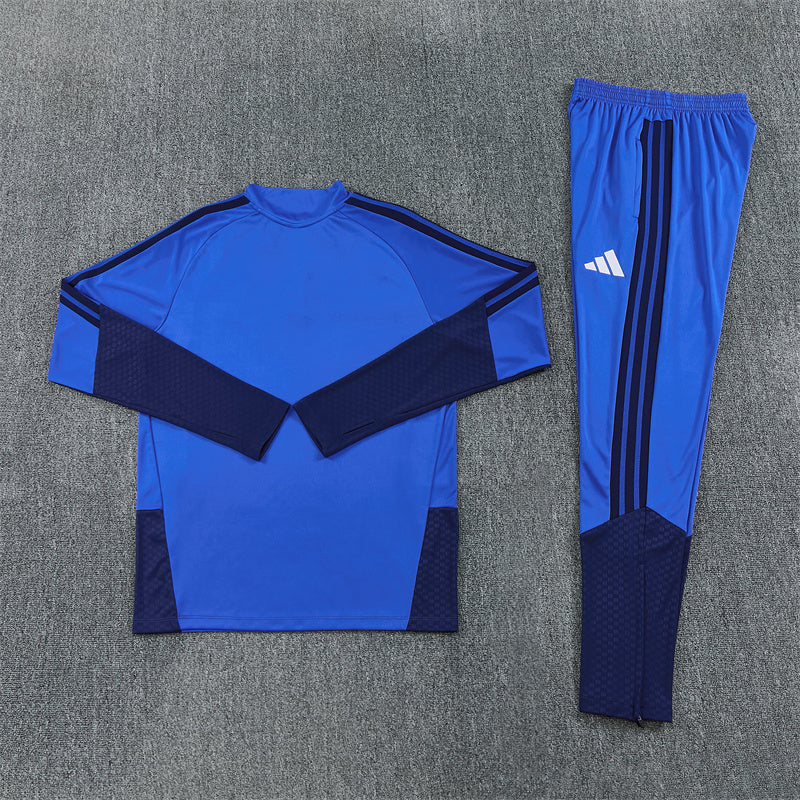 Manchester United Tracksuit 2026/27