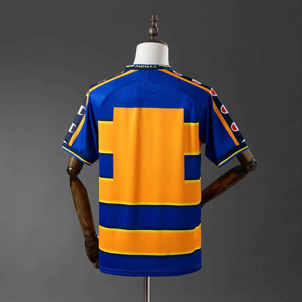 Parma Home 2001/02