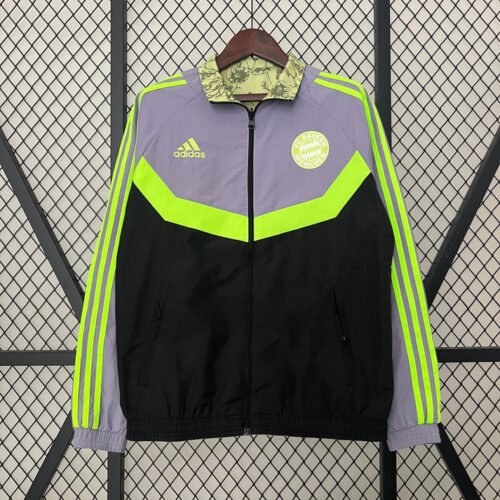 Bayern Munich Reversible Windbreaker 2024-25 - Image 3