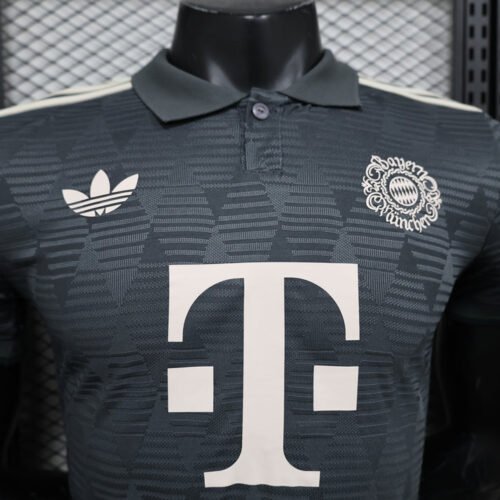 Bayern Munich Wiesn 2024-25 - Image 3