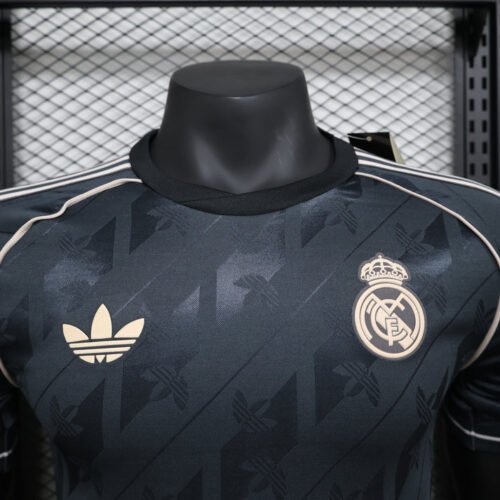 Real Madrid Pre Match 2024-25 - Image 3