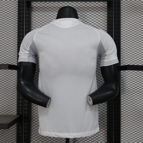 Real Madrid Home 2025/26 - Image 3