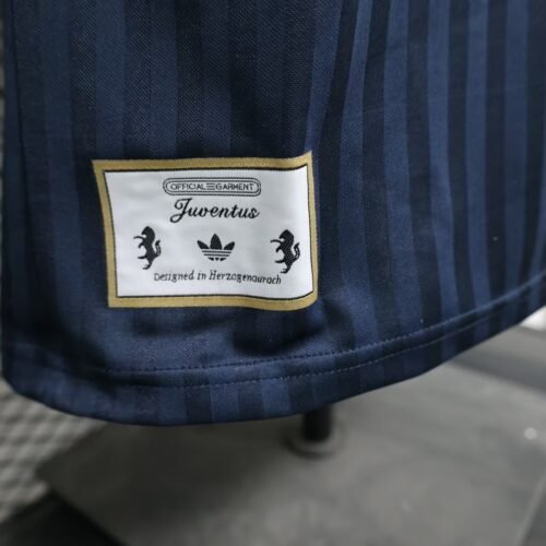 Juventus Icons Terrace 2025/26 - Image 3