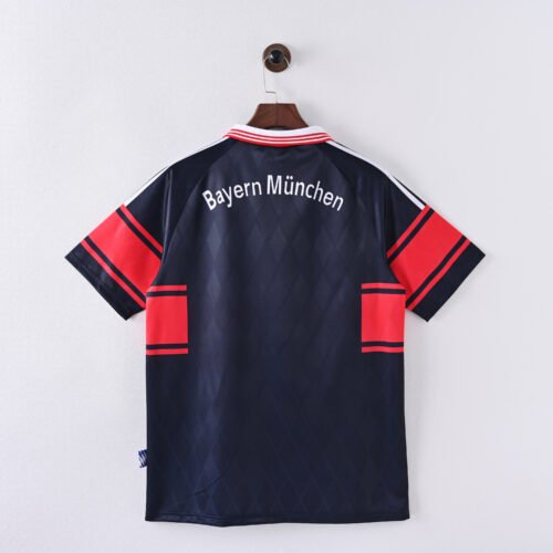 Bayern Munich Home 1997/99 - Image 3