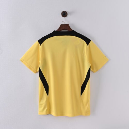 Liverpool Away 2004/05 - Image 3